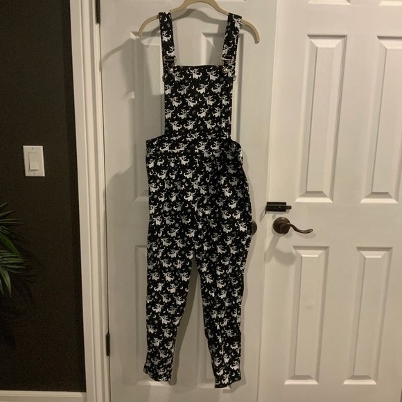 Nightmare Before Christmas Zero print jumper/overalls BNWT - Picture 1 of 6